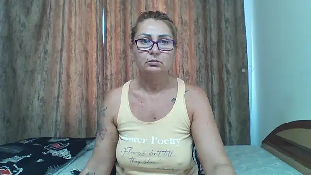 Snapshot of PussyEvely chatting on May 28, 2026, 9:06 am PussyEvely online show from May 28, 2026, 9:06 am