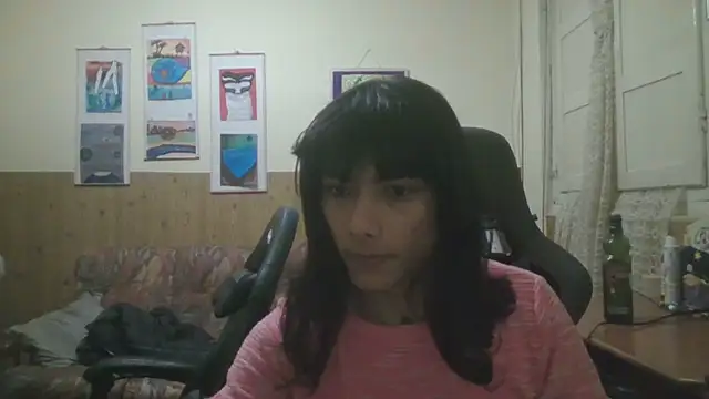 Snapshot of calliemaggotbone chatting on November 12, 2025, 5:17 pm calliemaggotbone online show from November 12, 2025, 5:17 pm