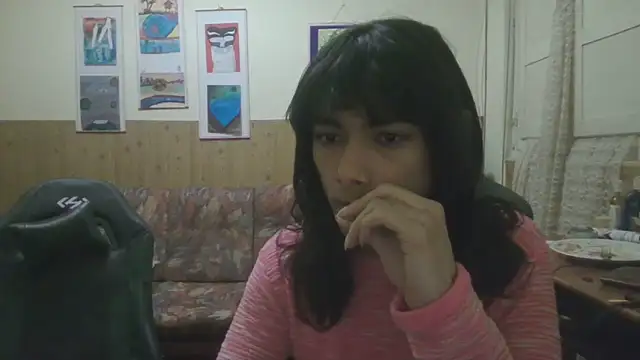 Snapshot of calliemaggotbone chatting on November 13, 2025, 6:23 pm calliemaggotbone online show from November 13, 2025, 6:23 pm