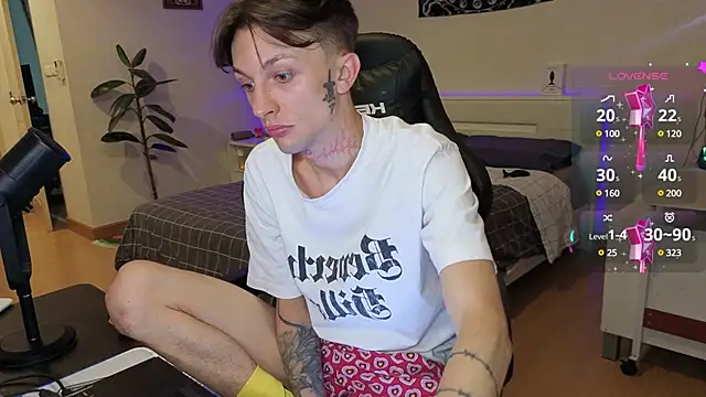 Snapshot of Tima_Lexikov_ chatting on December 24, 2024, 9:39 am Tima Lexikov online show from December 24, 2024, 9:39 am