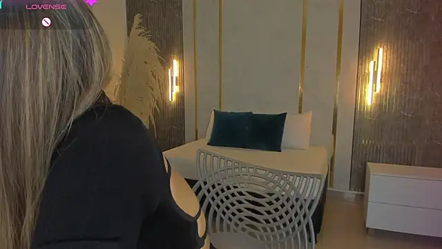 riley sierra online show from February 12, 2026, 1:00 pm