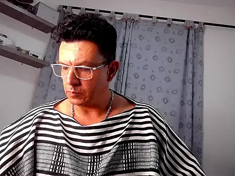 Snapshot of pedropicapi chatting on November 21, 2025, 12:31 am pedropicapi online show from November 21, 2025, 12:31 am