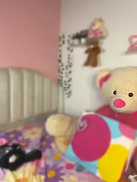 Snapshot of Emily_restrepo chatting on April 9, 2026, 6:30 am Emily restrepo online show from April 9, 2026, 6:30 am