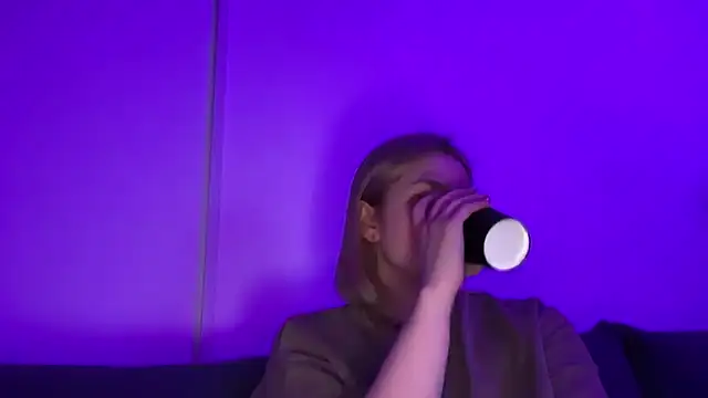 Snapshot of Isabel-Bailey chatting on February 17, 2026, 9:12 pm Isabel-Bailey online show from February 17, 2026, 9:12 pm