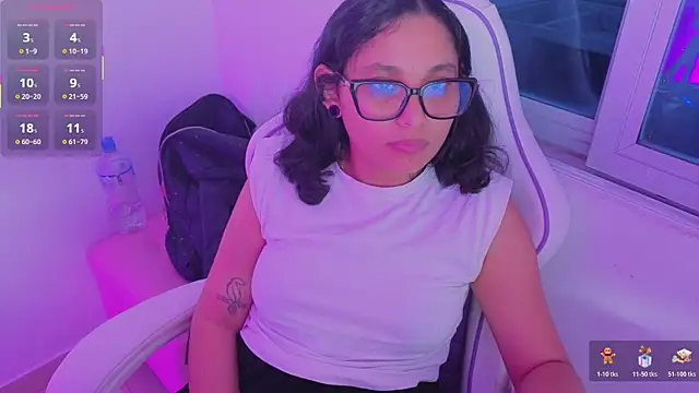 Snapshot of Cuteprincess21 chatting on December 21, 2025, 1:30 am Cuteprincess21 online show from December 21, 2025, 1:30 am