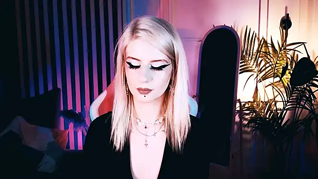 Noah ElmerX online show from October 20, 2025, 4:07 pm