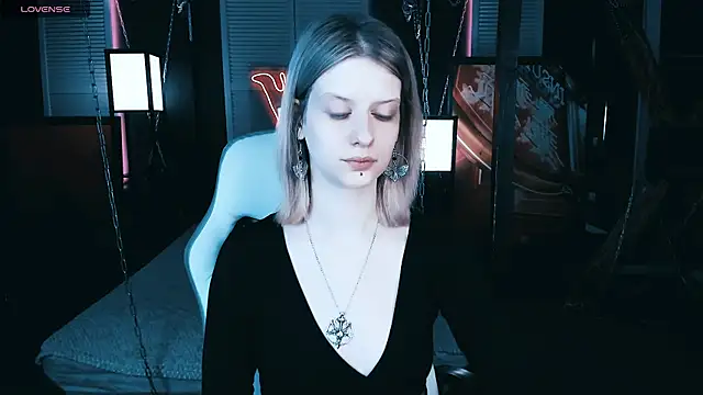 Noah ElmerX online show from March 3, 2025, 4:36 pm