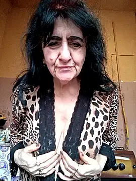 Snapshot of Lovely_Lori chatting on April 20, 2026, 4:37 am Lovely Lori online show from April 20, 2026, 4:37 am