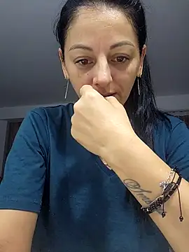 Snapshot of bruneta_sexy23 chatting on November 2, 2025, 6:40 am bruneta sexy23 online show from November 2, 2025, 6:40 am