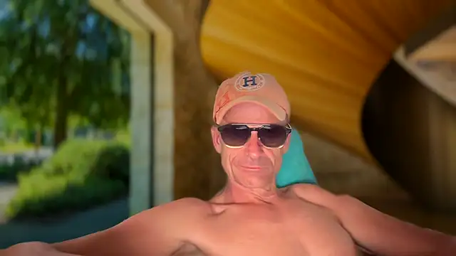 Amsterdaman online show from July 10, 2026, 6:30 pm