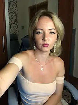 Snapshot of Kristina03 chatting on July 21, 2026, 9:49 pm Kristina03 online show from July 21, 2026, 9:49 pm