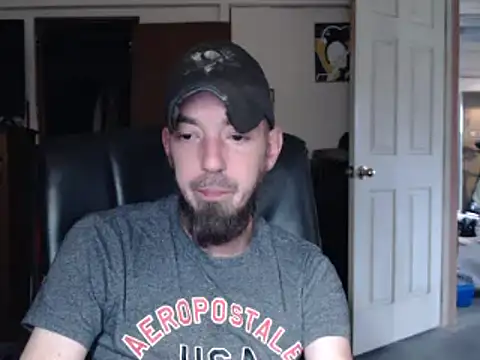 Snapshot of pensguy30 chatting on December 1, 2024, 7:41 pm pensguy30 online show from December 1, 2024, 7:41 pm