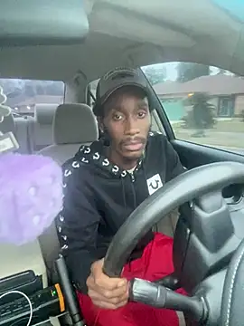 Snapshot of ITSONLYKENNY chatting on February 14, 2025, 11:09 pm ITSONLYKENNY online show from February 14, 2025, 11:09 pm