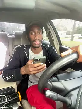 Snapshot of ITSONLYKENNY chatting on February 13, 2025, 3:24 pm ITSONLYKENNY online show from February 13, 2025, 3:24 pm