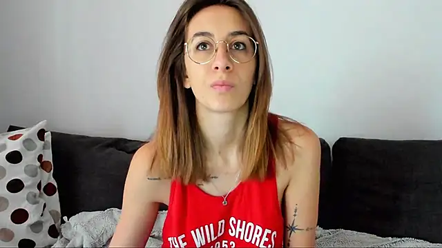 DesireMore90 online show from March 5, 2025, 8:32 am