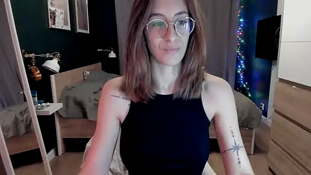 DesireMore90 online show from March 19, 2026, 7:25 pm