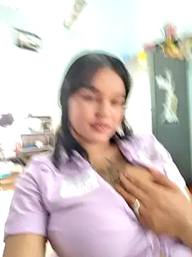 Snapshot of Bellota_22_Fuckme chatting on January 11, 2026, 2:02 pm Bellota 22 Fuckme online show from January 11, 2026, 2:02 pm