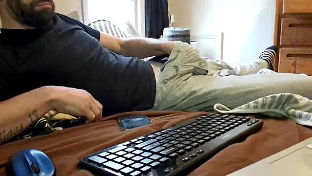 Snapshot of NovaChina chatting on December 19, 2025, 2:52 pm NovaChina online show from December 19, 2025, 2:52 pm