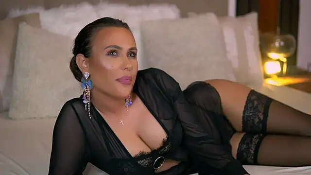 AnaisBellas online show from February 8, 2025, 3:52 am