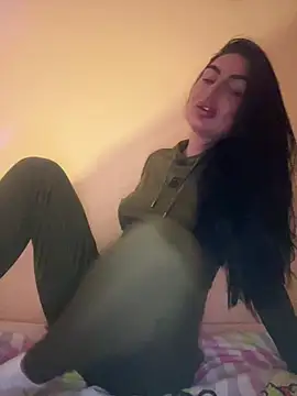 CabrioCabrio online show from March 4, 2026, 6:04 pm