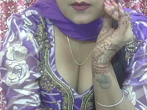 Lusty Wife1 online show from November 27, 2025, 4:18 pm