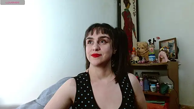 Snapshot of collette_beaufoy_ chatting on October 19, 2025, 10:23 pm collette beaufoy online show from October 19, 2025, 10:23 pm