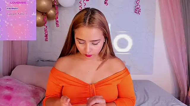 mikaela stone online show from December 3, 2024, 9:06 pm