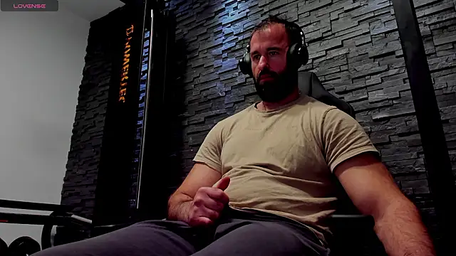 Snapshot of David_Big_Daddy chatting on March 28, 2026, 2:29 pm David Big Daddy online show from March 28, 2026, 2:29 pm