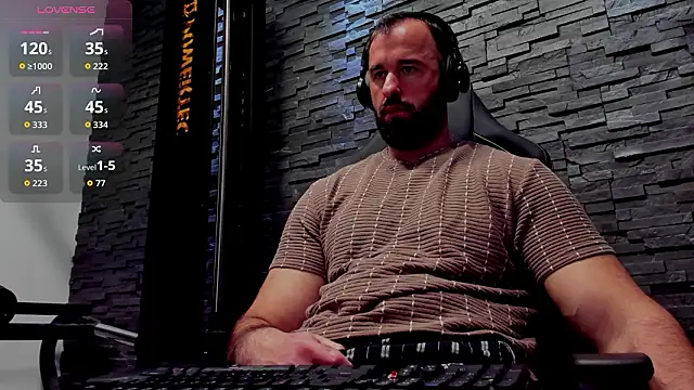 Snapshot of David_Big_Daddy chatting on March 16, 2026, 8:22 pm David Big Daddy online show from March 16, 2026, 8:22 pm