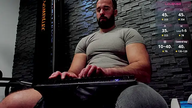 Snapshot of David_Big_Daddy chatting on February 6, 2026, 7:10 pm David Big Daddy online show from February 6, 2026, 7:10 pm