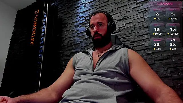 Snapshot of David_Big_Daddy chatting on February 12, 2026, 10:31 pm David Big Daddy online show from February 12, 2026, 10:31 pm