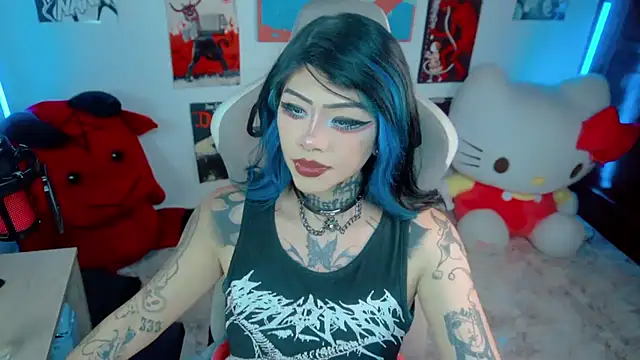 Snapshot of Deadly_Doll chatting on April 30, 2026, 8:57 pm Deadly Doll online show from April 30, 2026, 8:57 pm
