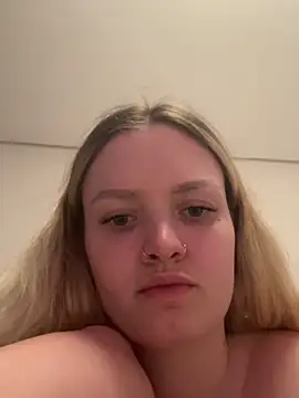 mariemelissah online show from March 5, 2025, 1:50 pm