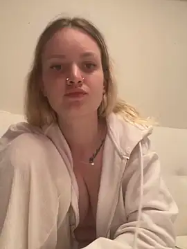 mariemelissah online show from March 2, 2025, 4:14 pm