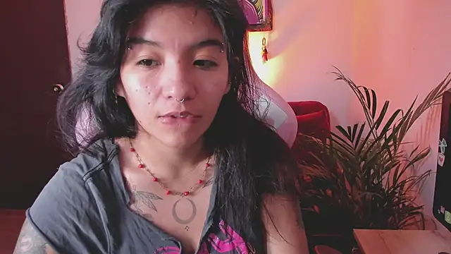 Snapshot of annie_walker6 chatting on December 3, 2024, 6:44 pm annie walker6 online show from December 3, 2024, 6:44 pm