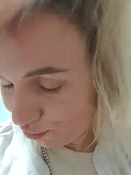 Linda Gregory online show from February 25, 2025, 5:08 am