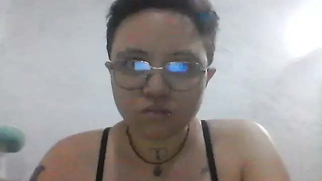 Snapshot of EdenJupiter chatting on February 25, 2026, 4:23 am EdenJupiter online show from February 25, 2026, 4:23 am