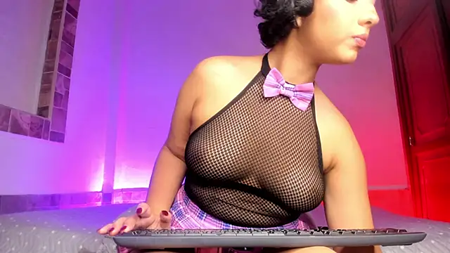 AnnaFoox1 online show from November 25, 2025, 3:51 am