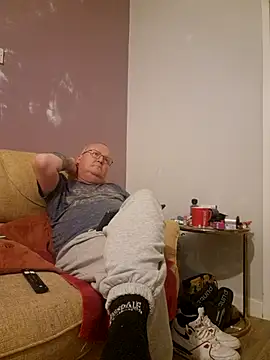 Snapshot of FriendlyDave chatting on March 10, 2025, 10:02 pm FriendlyDave online show from March 10, 2025, 10:02 pm