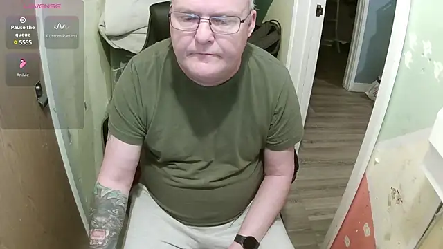 Snapshot of FriendlyDave chatting on March 22, 2025, 6:00 am FriendlyDave online show from March 22, 2025, 6:00 am