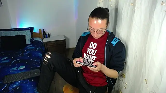 monkeywillwhite online show from February 14, 2026, 4:02 am