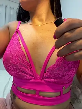 Snapshot of lupyta20 chatting on December 26, 2024, 3:27 am lupyta20 online show from December 26, 2024, 3:27 am