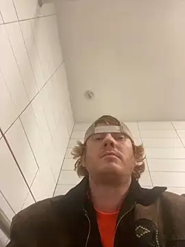 Snapshot of hottestcouplevaa chatting on December 3, 2024, 3:48 am hottestcouplevaa online show from December 3, 2024, 3:48 am