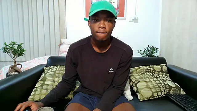 Snapshot of iCrushYenu chatting on January 8, 2025, 11:41 pm iCrushYenu online show from January 8, 2025, 11:41 pm