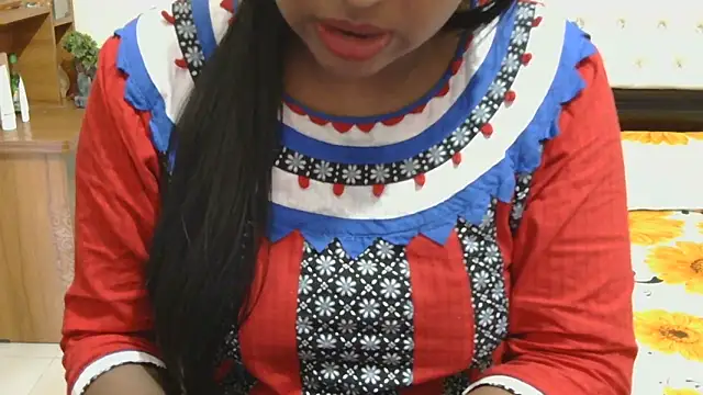 Snapshot of esita_1212 chatting on December 5, 2025, 4:33 am esita 1212 online show from December 5, 2025, 4:33 am