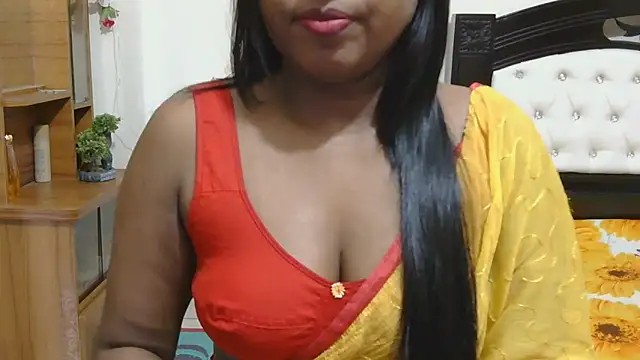 Snapshot of esita_1212 chatting on October 5, 2025, 1:18 am esita 1212 online show from October 5, 2025, 1:18 am