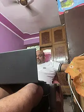 Snapshot of Dick_6inches chatting on July 12, 2026, 5:52 am Dick 6inches online show from July 12, 2026, 5:52 am