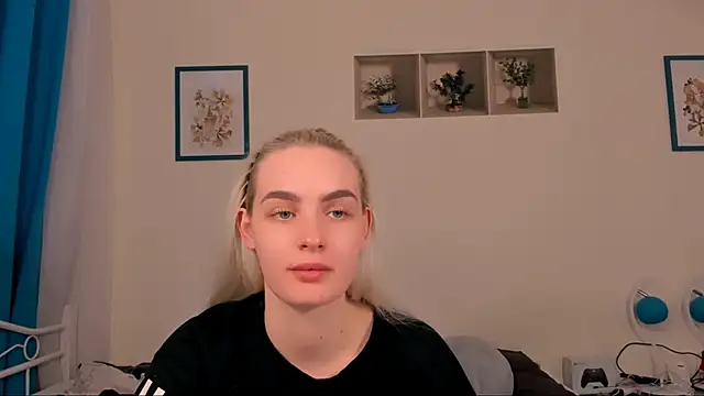 Snapshot of OliviaKisss chatting on April 16, 2026, 6:08 pm OliviaKisss online show from April 16, 2026, 6:08 pm