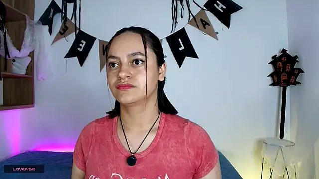 Snapshot of VICTORIABLACK_@xh chatting on October 13, 2025, 12:07 pm VICTORIABLACK xh online show from October 13, 2025, 12:07 pm