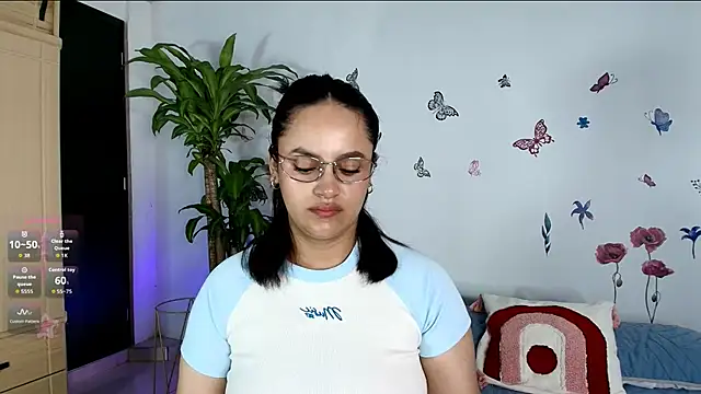 VICTORIABLACK xh online show from May 18, 2026, 9:58 am